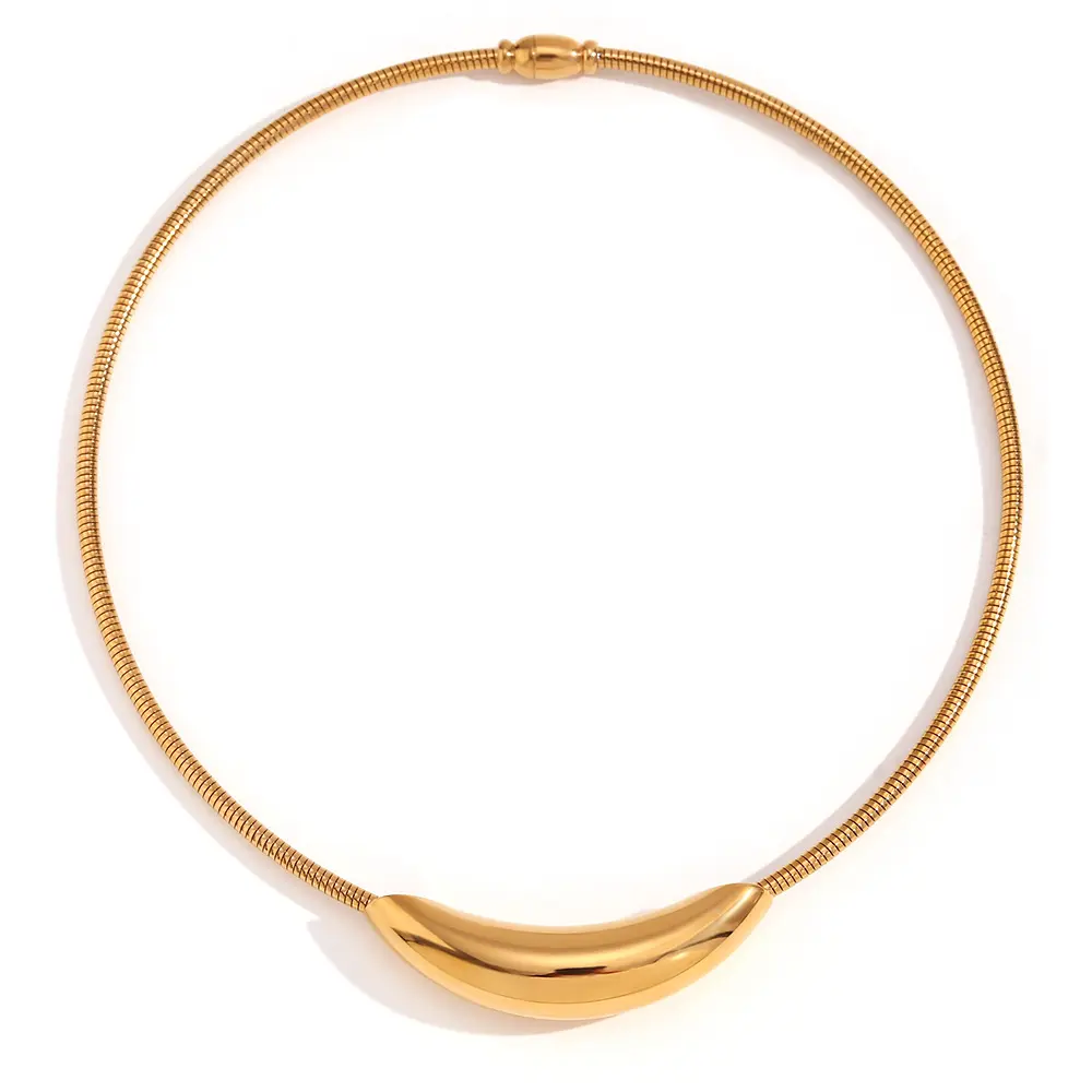 Collana girocollo a tubo vuoto in acciaio inossidabile popolare alla moda collana da donna in metallo placcato oro 18K 2024 alla moda