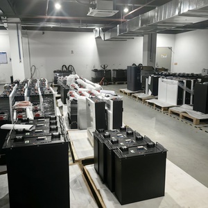 היברידית 10kw תלת פאזי ac <span class=keywords><strong>inverter</strong></span> ip65 מפלט בקר כוח סולארי עבור פלט משולש 400v עבור מערכת השמש היברידית