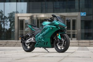 2025何塞高端最新76v 10000瓦水冷中心电机140千米/小时速度赛车电动自行车摩托车