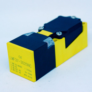 LMF37 Piezas ferroviarias Precio al por mayor Interruptores de sensor de proximidad inductivo Tipo de salida NPN y PNP - Product Image 6