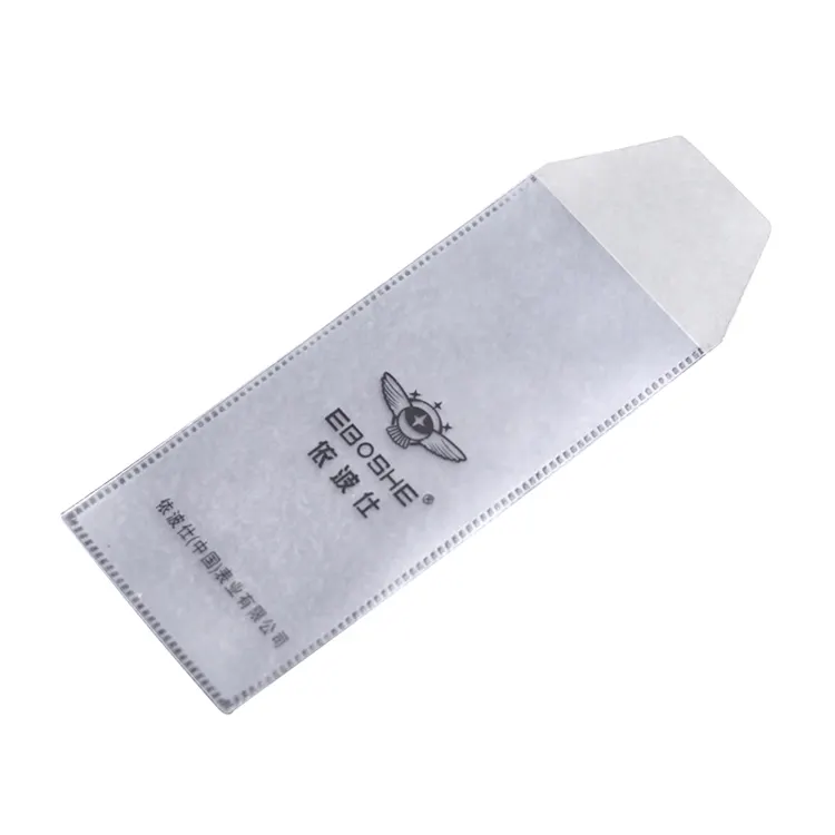 Etiquetas colgantes de producto de etiqueta colgante de lujo personalizadas con eslingas gratis papel de columpio especial serigrafía tarjeta de visita grabado CMYK