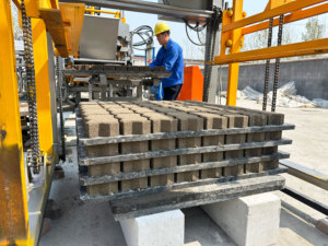 Hydraulic Automatic Cement Brick <strong>Machine</strong> Cement <strong>Block</strong> Manufacturing Paving Solid <strong>Block</strong> Making <strong>Machine</strong> for Sale - Product Image 5
