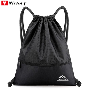 Mochila con cordón bolsa de gimnasio impresa con cremallera bolsa de mochila con cordón de poliéster - Product Image 1