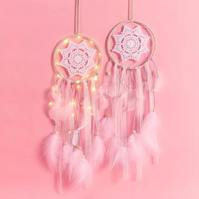 Prezzo di fabbrica LED Dreamcatcher Ornamenti Vento Carillon Regali Dei Bambini Ha Condotto Le Luci Della Decorazione Della Casa Murales Piuma Dream Catcher