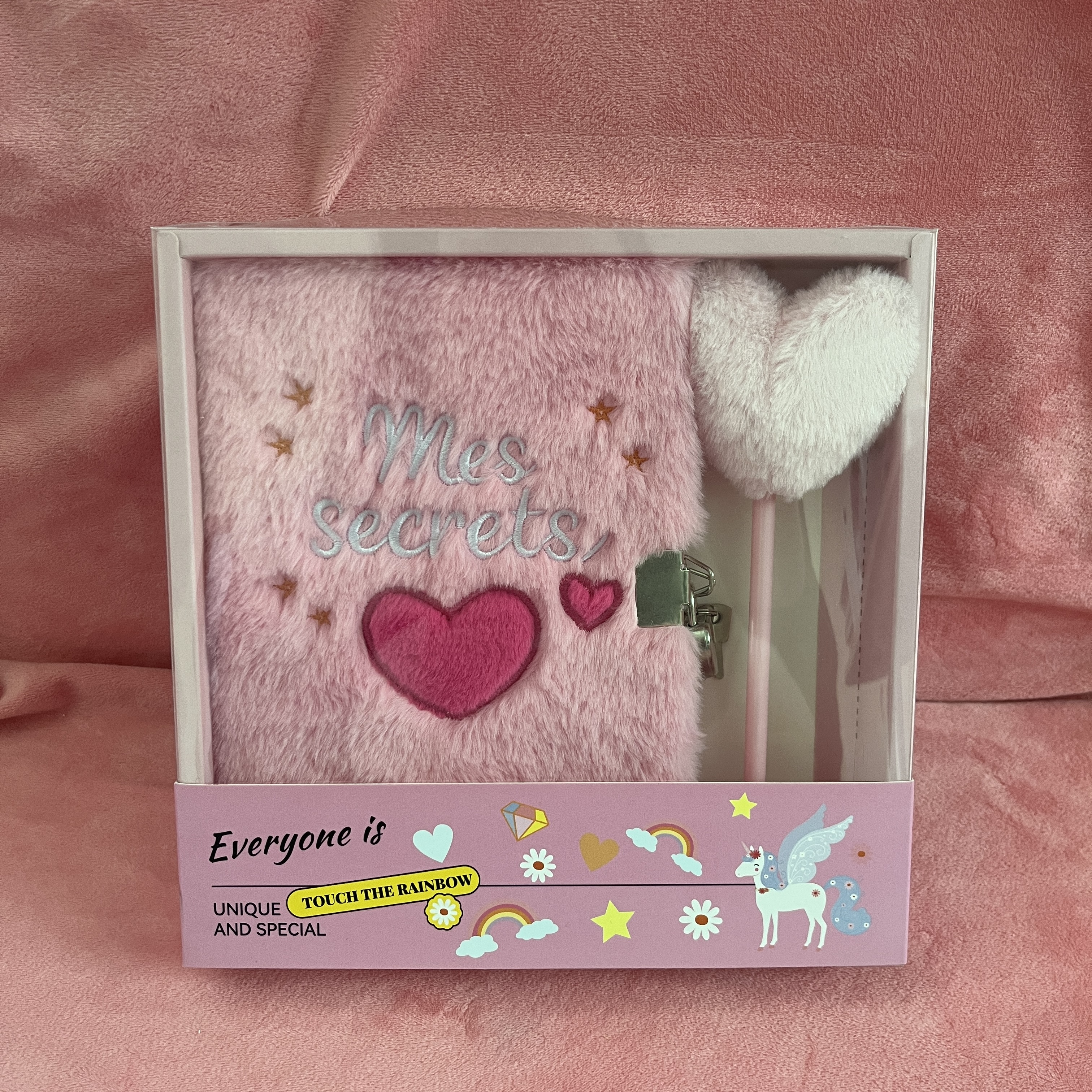 Rose avec serrure et stylo