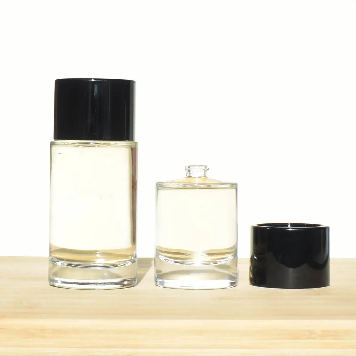 Klasik yuvarlak sınıf koku Parfum sprey Parfum sprey şişe 50ml 100ml silindir lüks boş parfüm şişesi kutusu ile