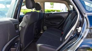 洗練された信頼性の高い中古Fordfiesta Sedan 4Cyl FWD 2019