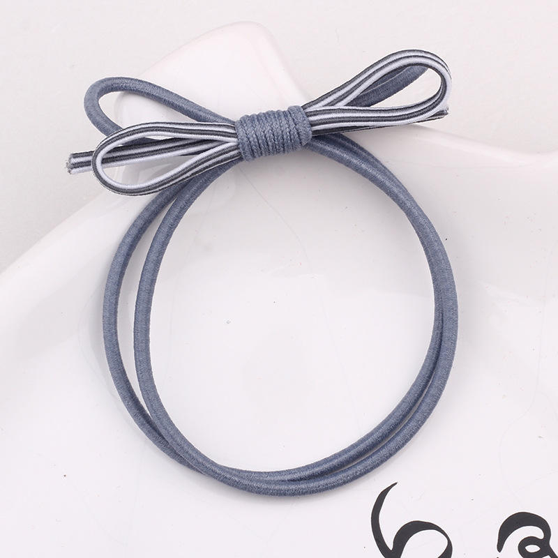 สีฟ้าอ่อน