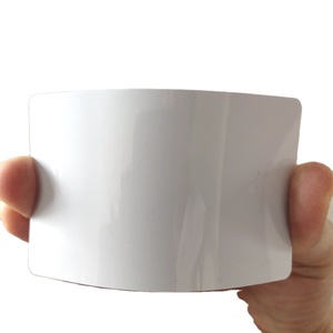 价格便宜的<span class=keywords><strong>PVC</strong></span>防水定制印刷标志白色名片NFC空白智能卡制造商