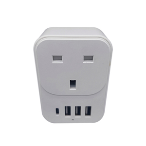 UK nach UK Internat ional Power Adapter Multifunktion aler AC-Ladegerät-Konvertierungs stecker mit 1 USB C-und 3 USB-Anschlüssen - Product Image 1