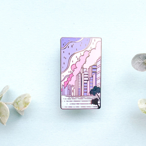 Thời Trang Tinh Tế Hình Chữ Nhật Hình Dạng Men Ve Áo Pins Tùy Chỉnh Cao Các Tòa Nhà Biển Để Bầu Trời Thành Phố Cứng Mềm Men Pin Màu Tím - Product Image 4