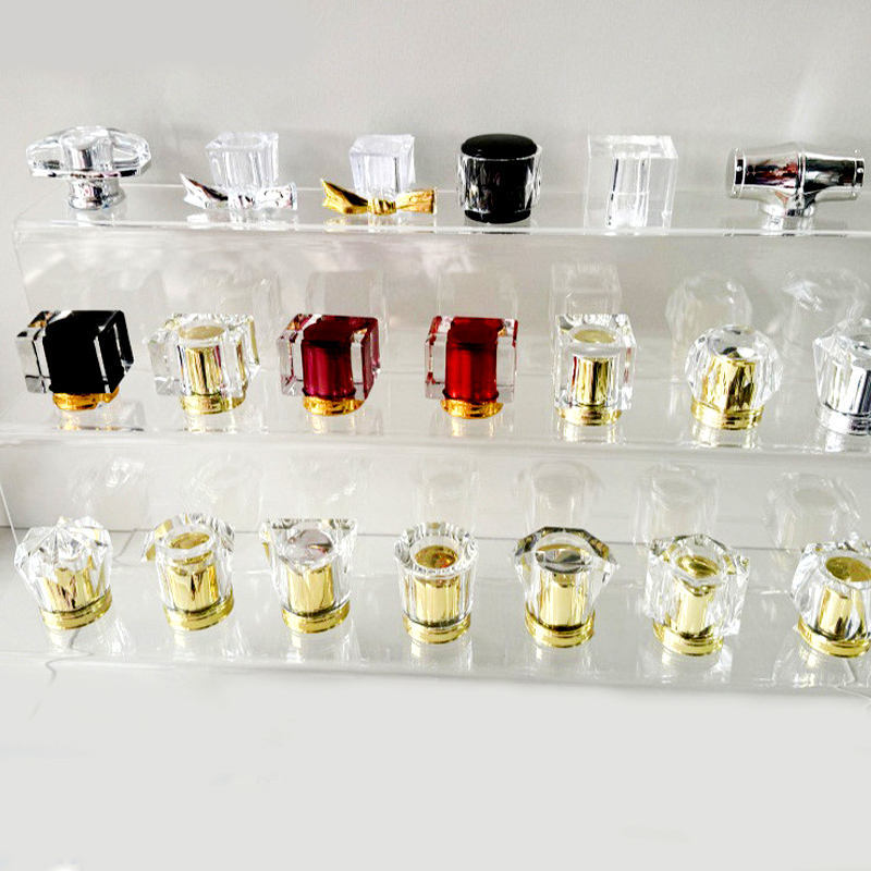 Casquillo de cristal del perfume