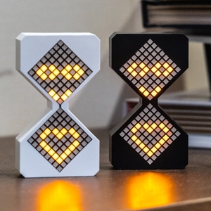 YIZHI Sensor de gravedad Led recargable Luz nocturna Temporizador de arena en forma de reloj de arena Temporizador de cuenta regresiva de 1 a 30 minutos con cable tipo C - Product Image 1