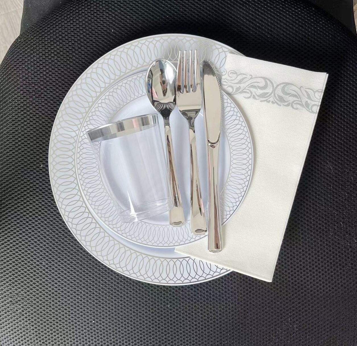silver circle
