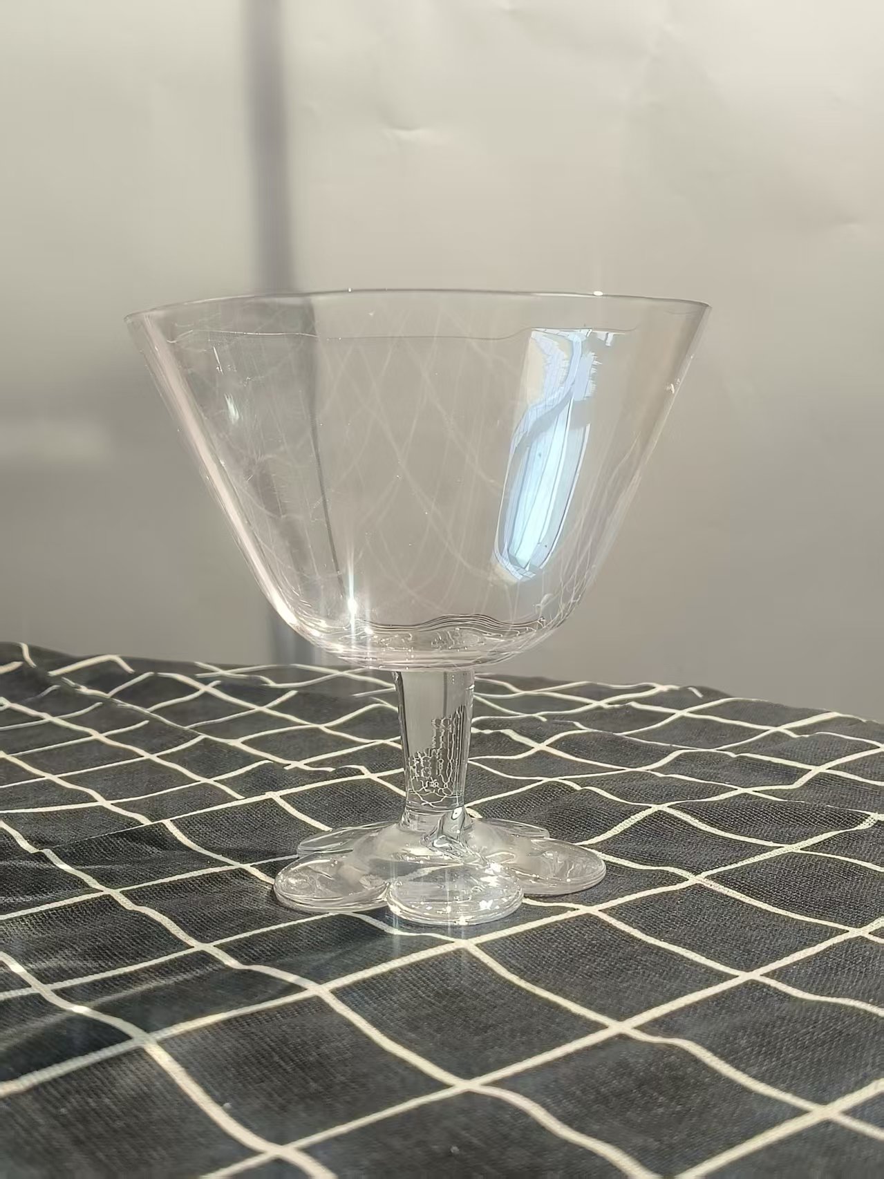 lucency short handle