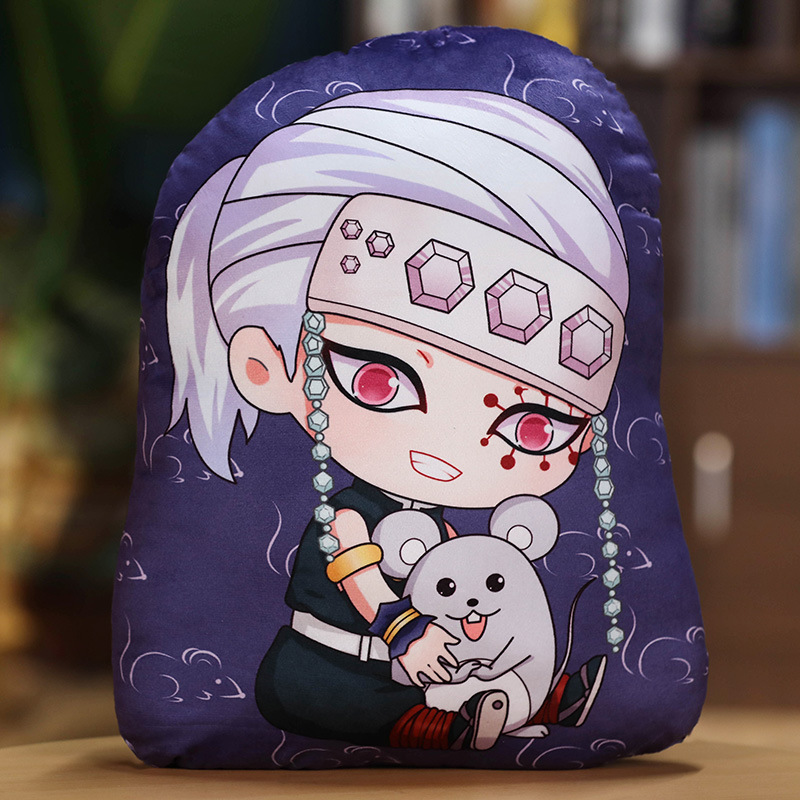 Sound column holding plush toy