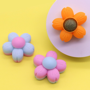 Joysing Self- Sex Toys <span class=keywords><strong>Catnip</strong></span> Ball Rotating Flowers Training Pet Supplies Atacado Cat Toys Cat Teasing Artefato