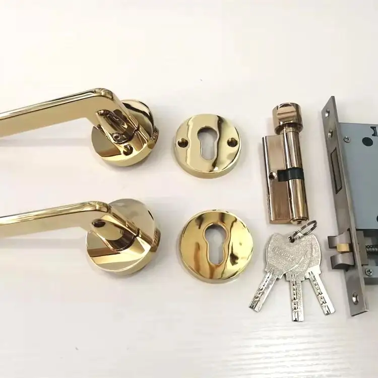 Le serrature della maniglia della porta in legno dorato della decorazione della mobilia impostano la serratura della maniglia della porta interna in lega di zinco