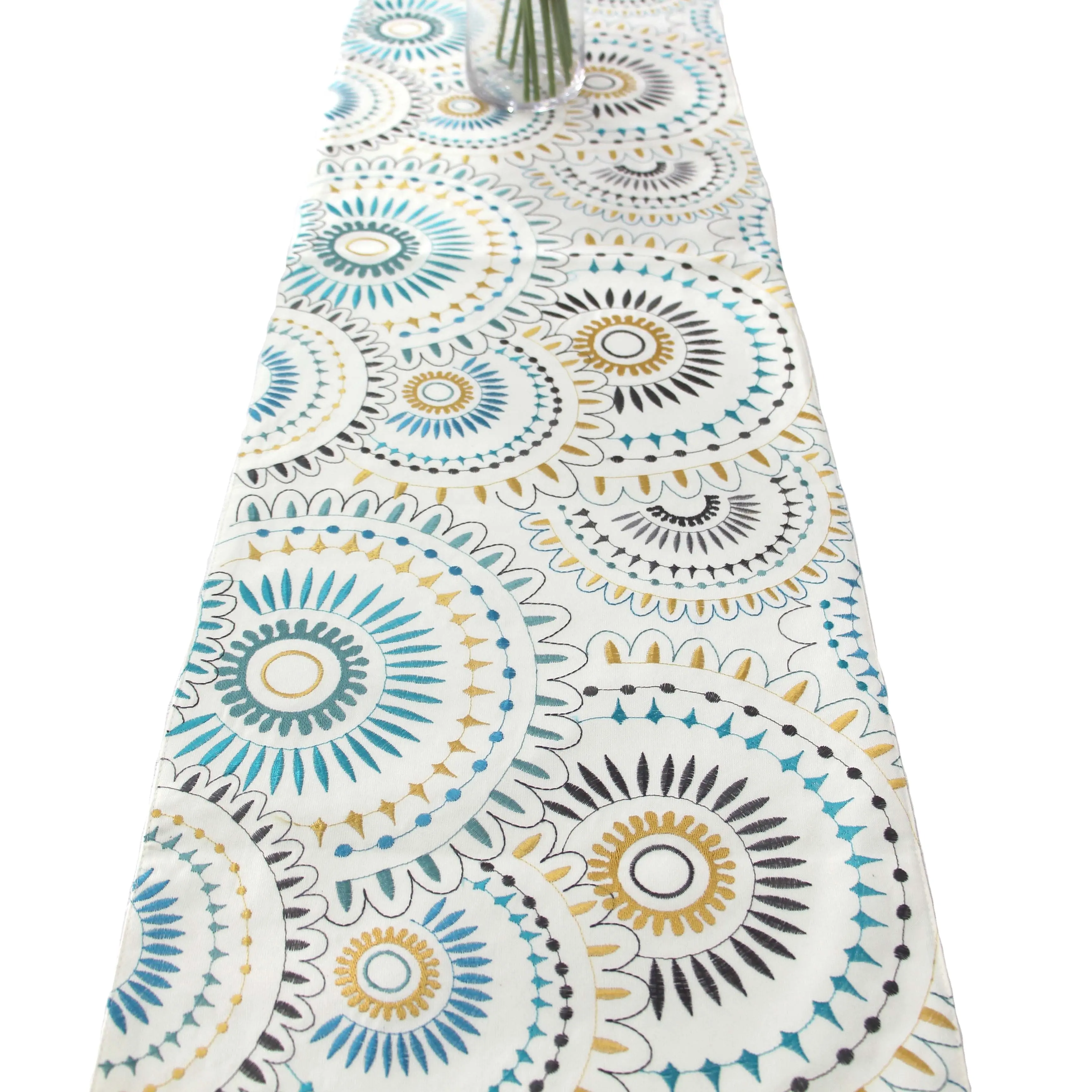 Hinese Factory makes-camino de mesa de algodón puro con nuevo patrón bordado, lujoso ambiente