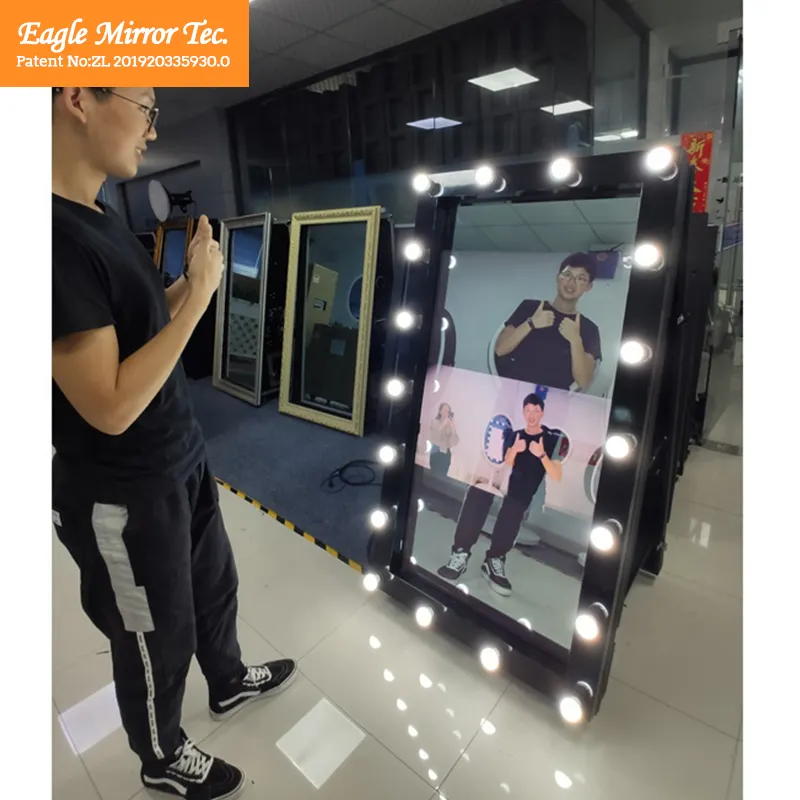 55Inch Magic Events Selfie Photos Touch Screen Mirror Photo Booth