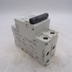 Новый оригинальный готовый C60N-2P-10A-C склад промышленной автоматизации PLC Контроллер программирования - Product Image 1