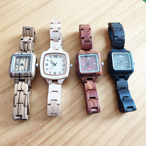 Thiết kế độc đáo đồng hồ bằng gỗ sáng giờ đánh dấu lịch hiển thị Thạch Anh Phong trào 20mm ban nhạc Chiều rộng 42mm kính quay số 10mm trường hợp - Product Image 2