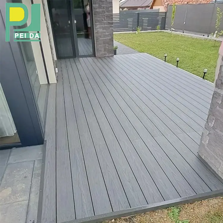 Pavimento di Decking composito WPC Non scivoloso a prova di umidità da esterno