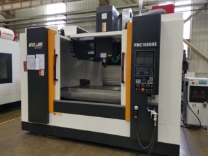 VMC1105u CNC dikey işleme merkezi yüksek hassasiyetli dikey öğütme makinesi - Product Image 2