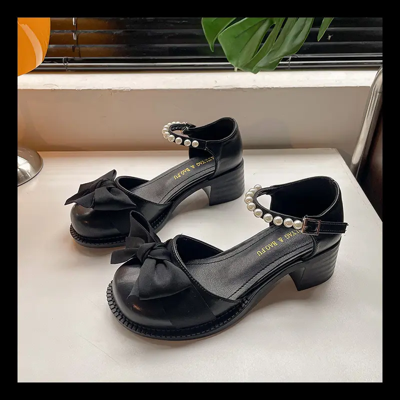 SUNBORN Sunborn ayakkabı orta topuk inci toka ile 2023 yeni Lolita tarzı giymek kelebek kafa sandalet çocuk konsinye