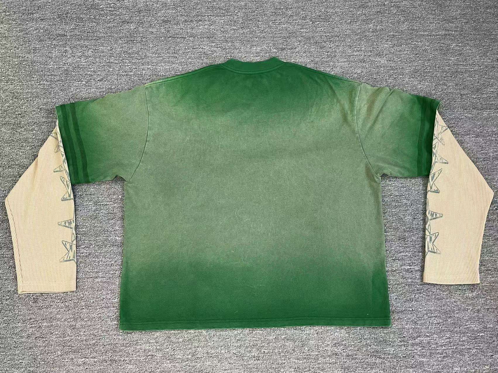 สีเขียว