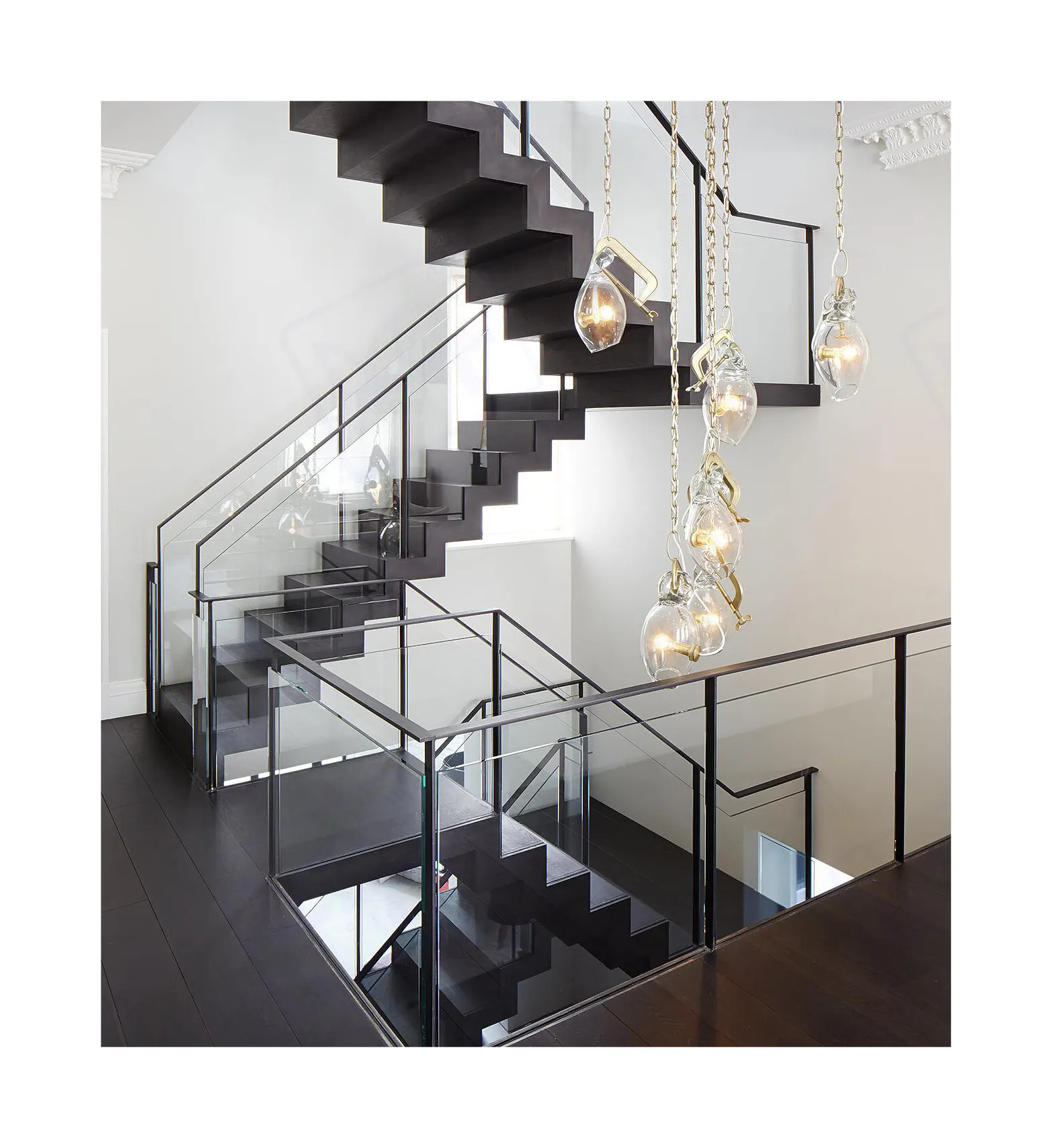 Customized beautiful house Stringer steel and wooded steps glass Railing LED Lighting staircase