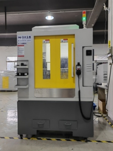 Mini enrutador CNC de 5 ejes, sistema de Control Syntec, fresado de grabado de Metal para Protector de pantalla de teléfono móvil, procesamiento de Metal pequeño - Product Image 3