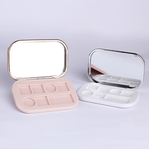 Custodia per ombretti 7 colori vuota in plastica Private Label ombretto Palette per imballaggio irregolare contenitore di plastica per trucco - Product Image 3
