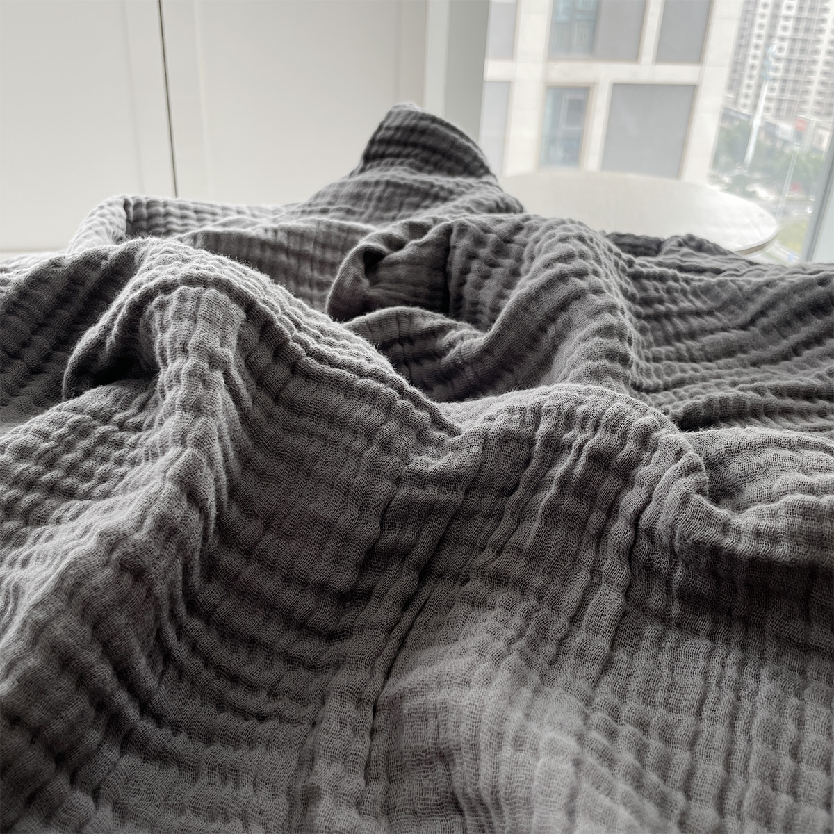 Gris