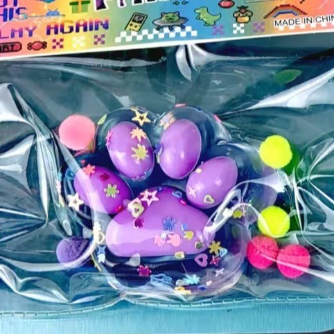 Griffe de chat transparente violette