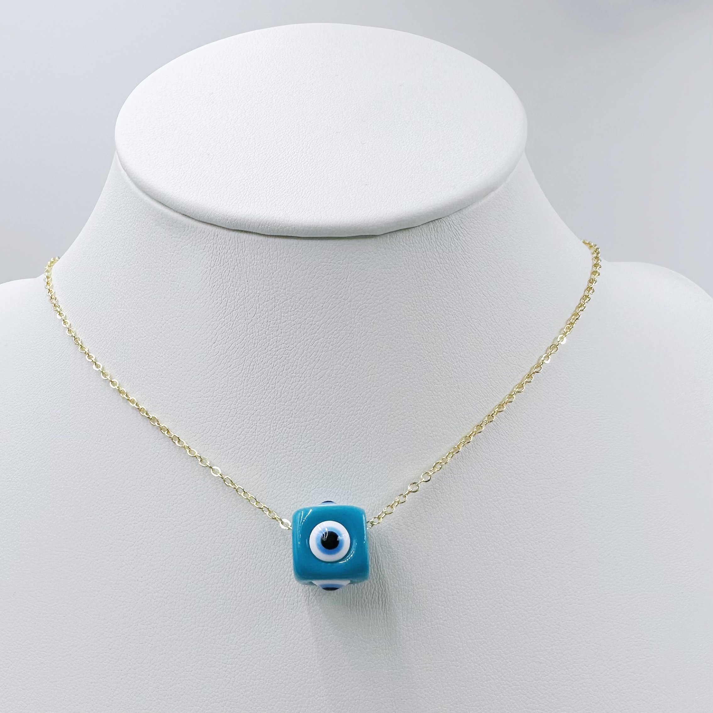 Azul