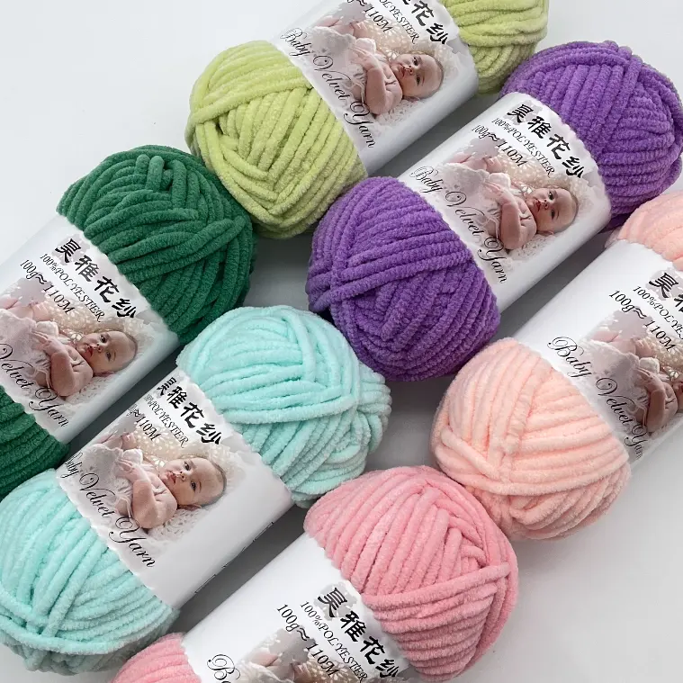 Çin fabrika kaynağı 100g 100% Polyester kalın kabarık kadife şönil amigurumi tıknaz battaniye yünü peluş bebek örgü ipliği