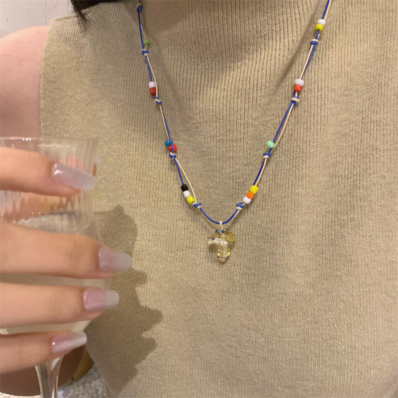 สีเหลือง