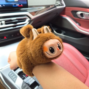 Labubuの新しい輝くぬいぐるみあなたの手首に着用するためのモーションとサウンド機能を備えたスナップリングブレスレット - Product Image 5