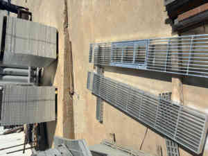 Factory Customized Gutter Trench Cover Steel <strong>Grating</strong> Drainage Ditch Cover Steel <strong>Grating</strong>