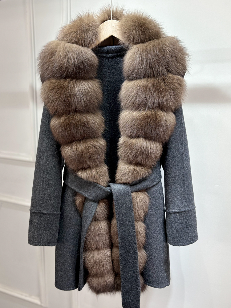Gris clair marron