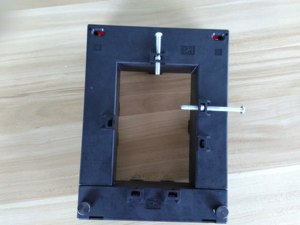 «250a/5a tipo de barra de bucha retangular, transformador de corrente com núcleo dividido, tamanho da janela 62mm * 42mm