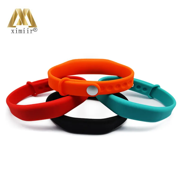 10 pcs/lot TK4100 RFID Bracelet Intelligent Électronique En Silicone Bracelet Bracelet de Carte De Contrôle D'accès de Porte