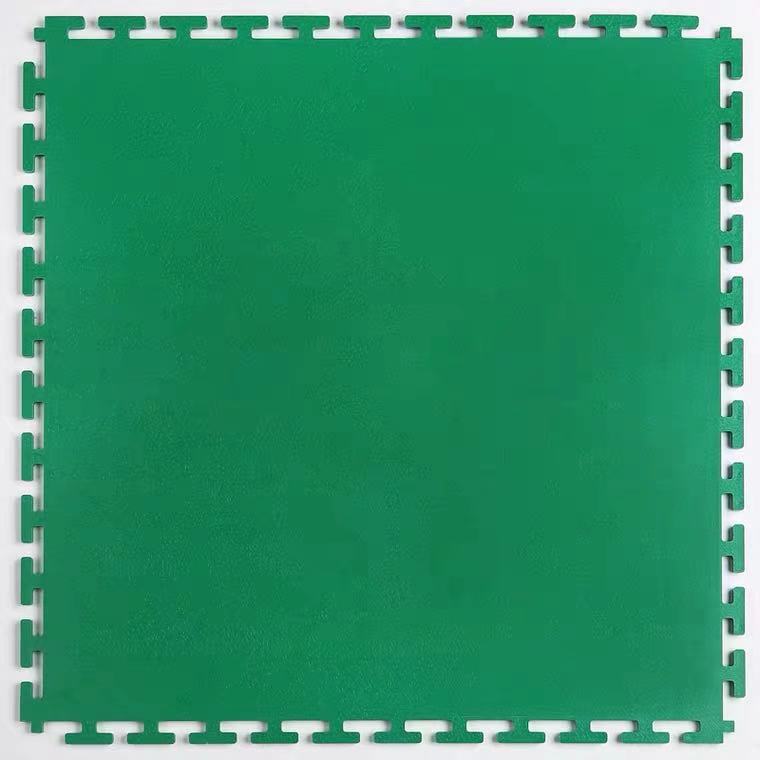 สีเขียว