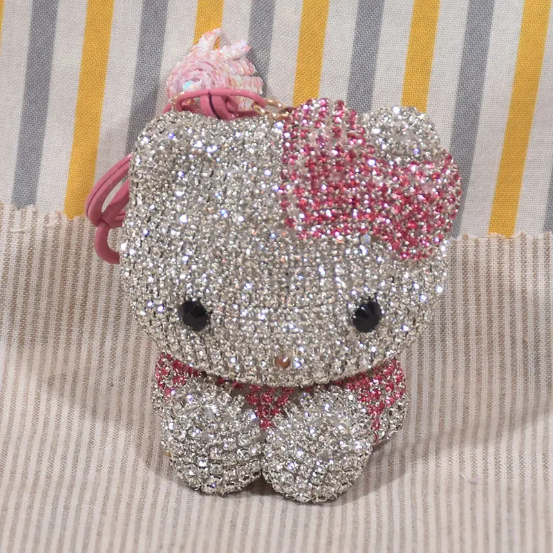 Botu kawaii nuevo 3D diamante gatito llavero anime moda mujer bolso colgante Y2K niñas regalos Linda muñeca coche llavero Juguetes