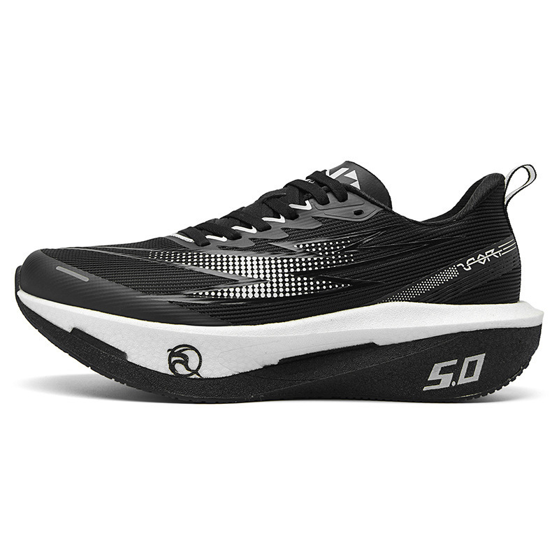 NW-W582_Black and White