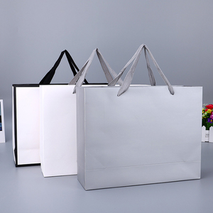Özelleştirilmiş baskılı logo premium eurotote kağıt çanta giyim alışveriş reklam beyaz kart tote çanta kendi logosu ile