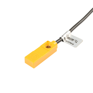 Interruttore di prossimità quadrato normalmente aperto a tre fili DC TL-W3MC1 sensore di rilevamento induttivo in metallo per il rilevamento dei metalli - Product Image 1