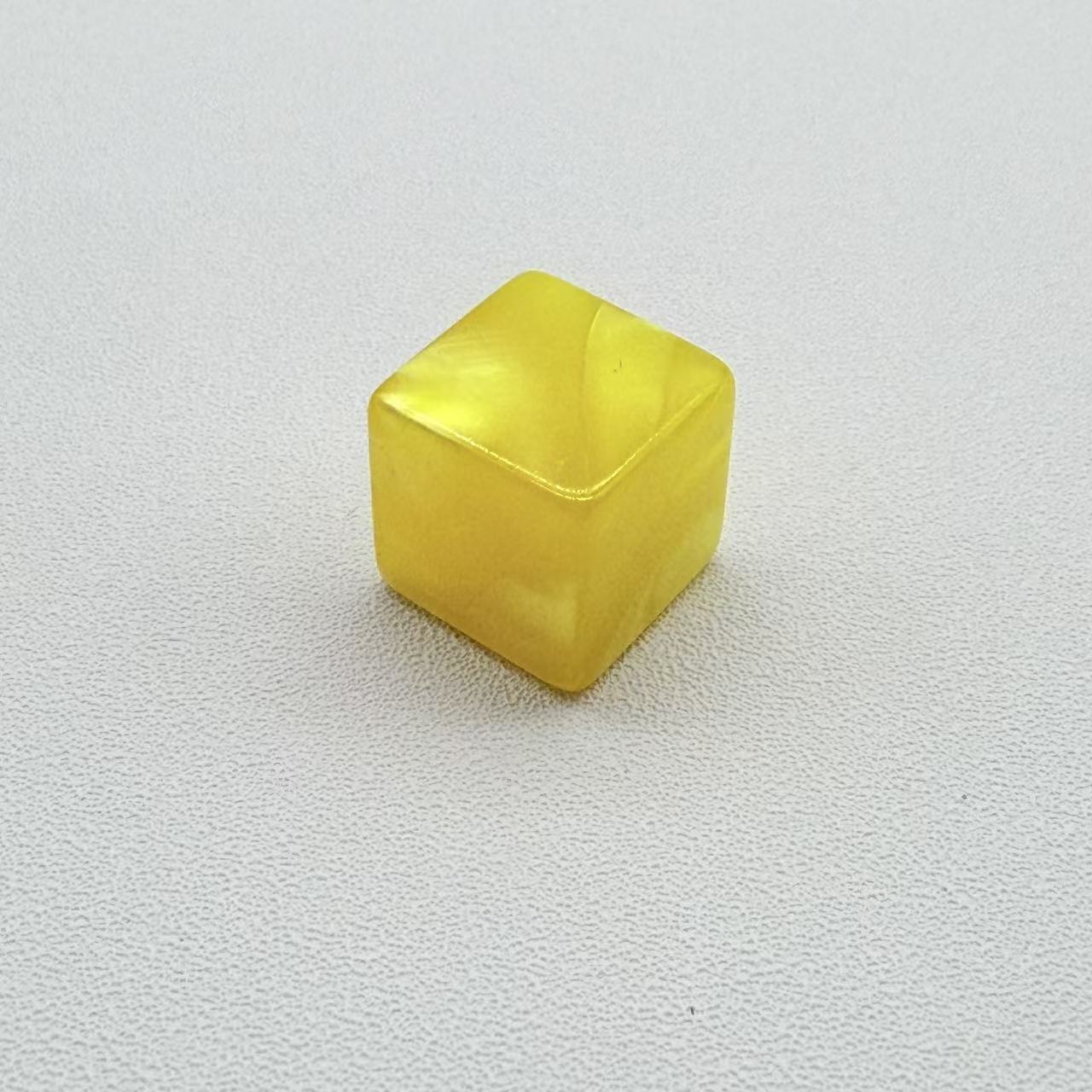 Jaune coloré à motifs de perles colorées