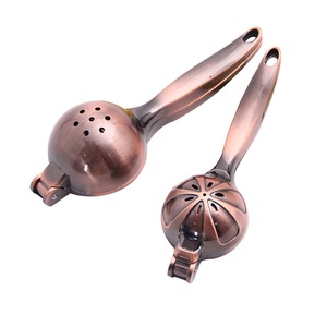 <span class=keywords><strong>Antique</strong></span> Brass Zinc Alloy Lemon Squeezer Hand Press Fruit <span class=keywords><strong>Juicer</strong></span> Metal Orange Lemon Juice Maker para Home Kitchen Restaurant - Product Image 3